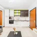 Appartamento Certosa Charm - Private Parking By Innstay