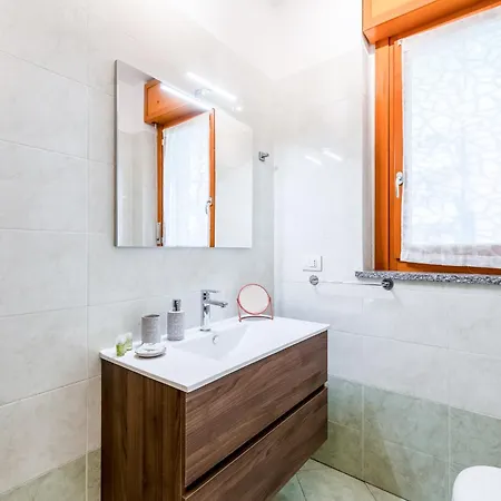 Certosa Charm - Private Parking By Innstay