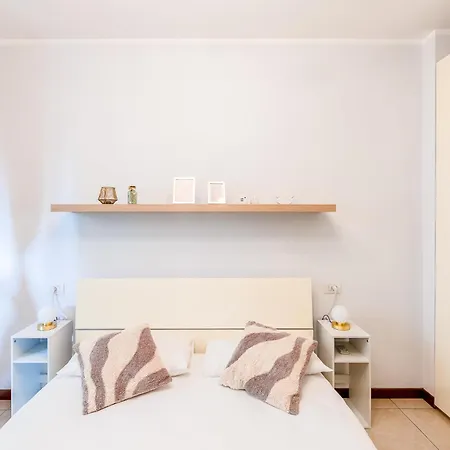 Certosa Charm - Private Parking By Innstay Апартаменты