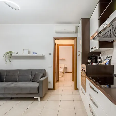 Certosa Charm - Free Garage Parking By Innstay Apartamento Milán
