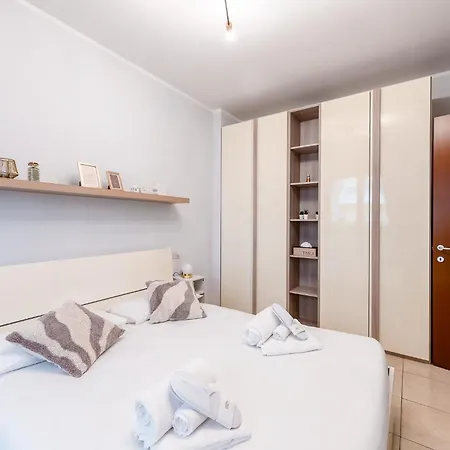 Certosa Charm - Free Garage Parking By Innstay Apartamento