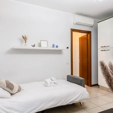 Apartamento Certosa Charm - Free Garage Parking By Innstay Milán