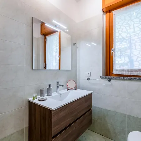 Apartamento Certosa Charm - Free Garage Parking By Innstay Milán