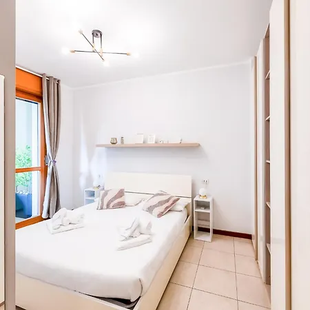 Apartamento Certosa Charm - Free Garage Parking By Innstay